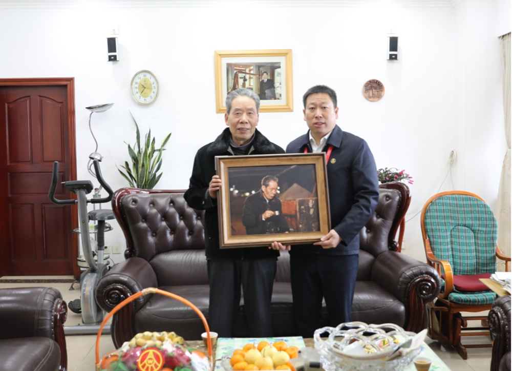 张宇,肖浩,胡宇芸,罗伟,蒋文格,赵东,杨韵霞,蒋琳,蒋文春,蒋佳,陈洪
